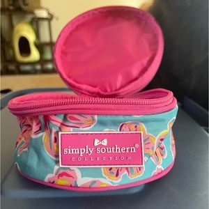 Simply Southern small travel bag